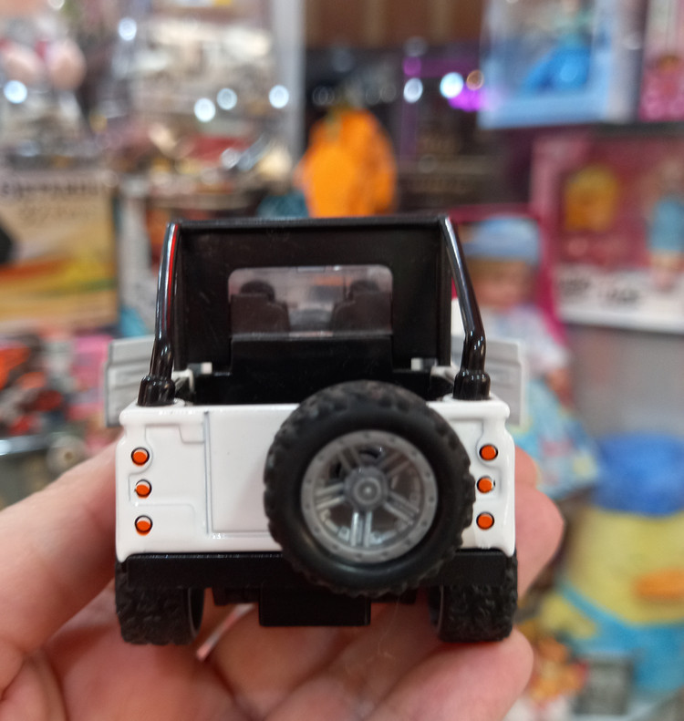 ماکت ماشین فلزی لندرور Land rover موزیکال و چراغدار وارداتی