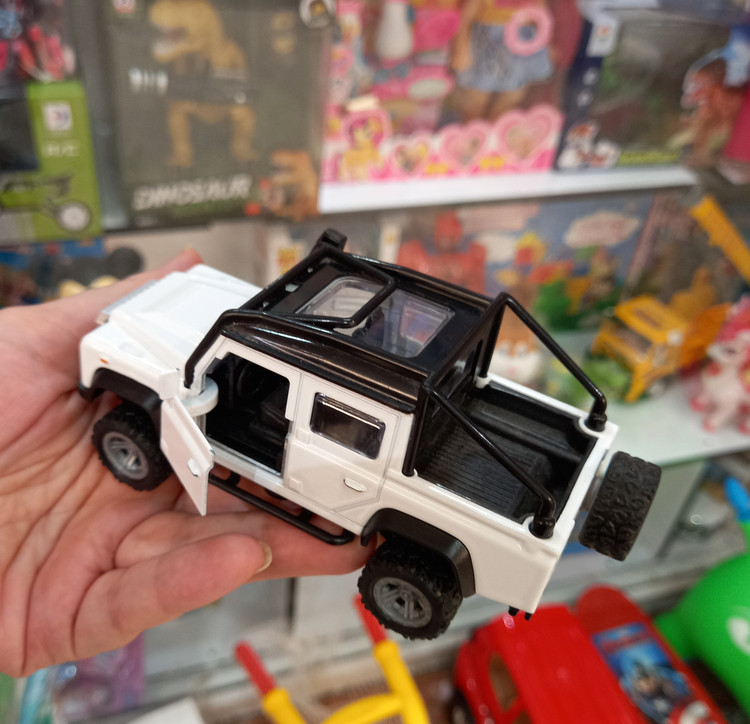 ماکت ماشین فلزی لندرور Land rover موزیکال و چراغدار وارداتی